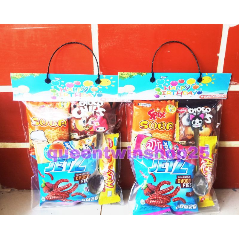 

PAKET SNACK ULTAH + SOUVENIR SENDOK