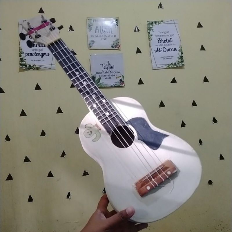Ukulele Senar 4 Bekas (Second)