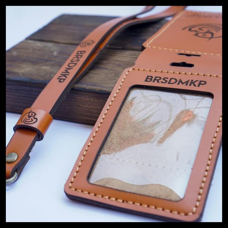 

BEST SELLER !!! ID CARD HOLDER KULIT CUSTOM NAMA + INSTANSI GANTUNGAN ID CARD TERLARIS