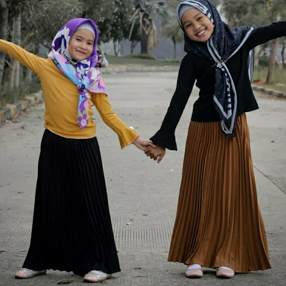 ROK PLISKET ANAK POMPOM HYGET | PLEATED LONG PLISKET FLARE SKIRT