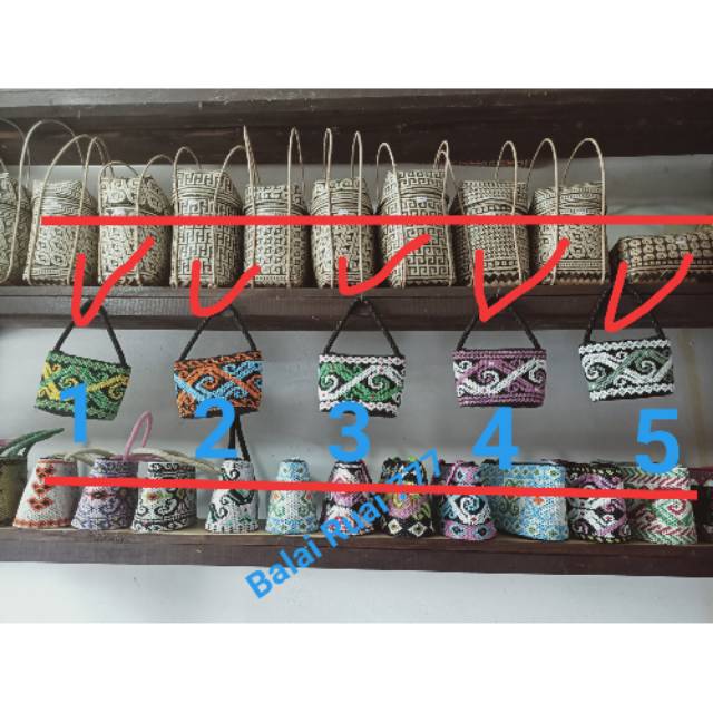Tas Manik-manik Dayak