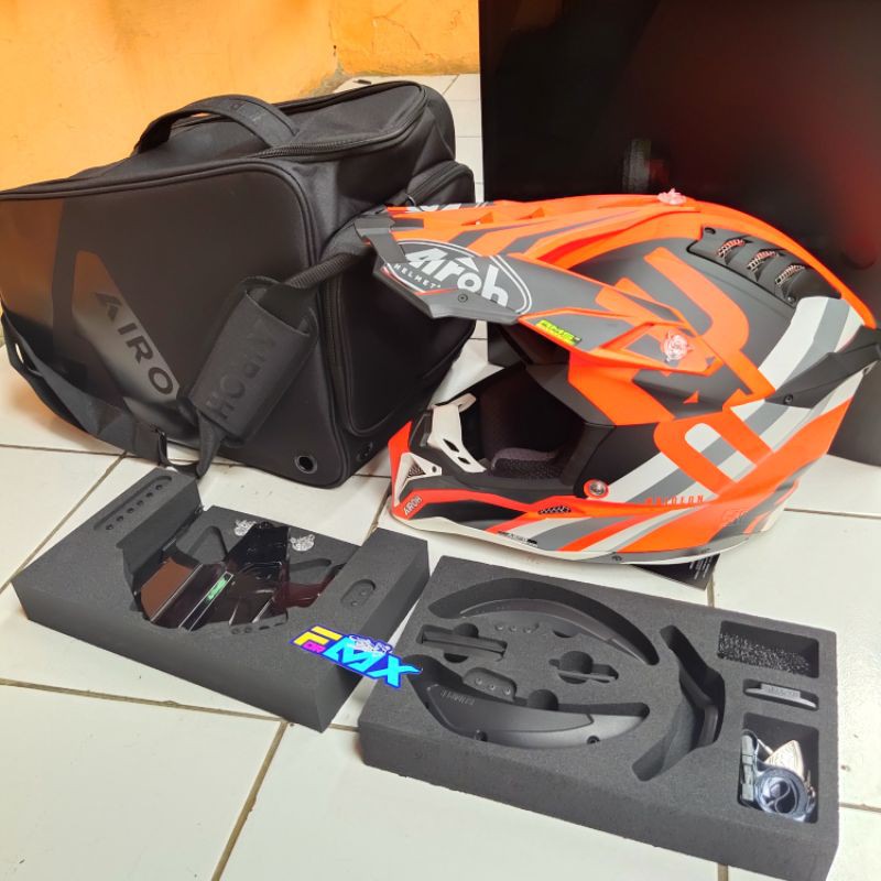 Helm Airoh Aviator 3 Helm Airoh Aviator 2021 Orange matt Rainbow