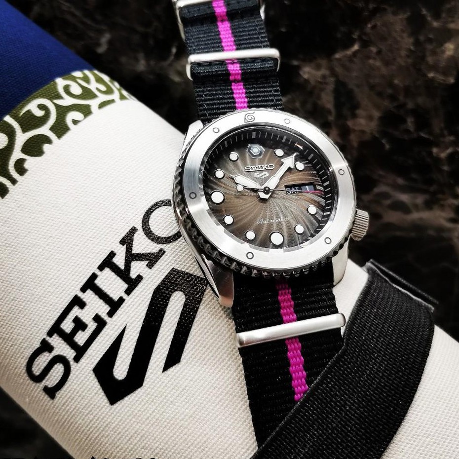 SEIKO 5 SPORTS NARUTO & BORUTO SRPF65K1 BORUTO LIMITED EDITION ORIGINAL