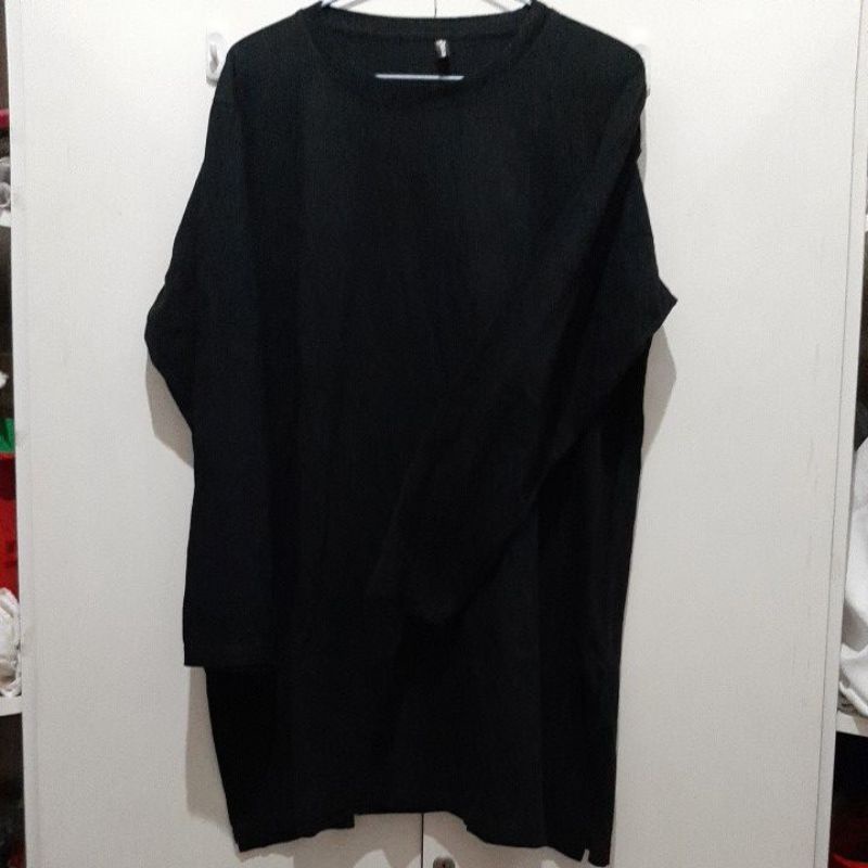 KAOS TUNIK HITAM