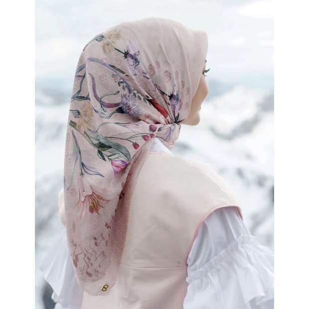 BUNDLING nada fis voal square by buttonscarves