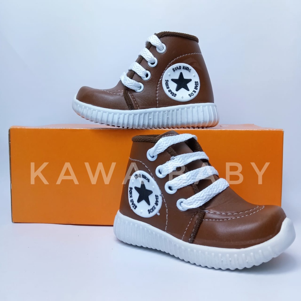 Sepatu Anak Boot Bintang 3 Warna / Kisaran 1-5 Tahun