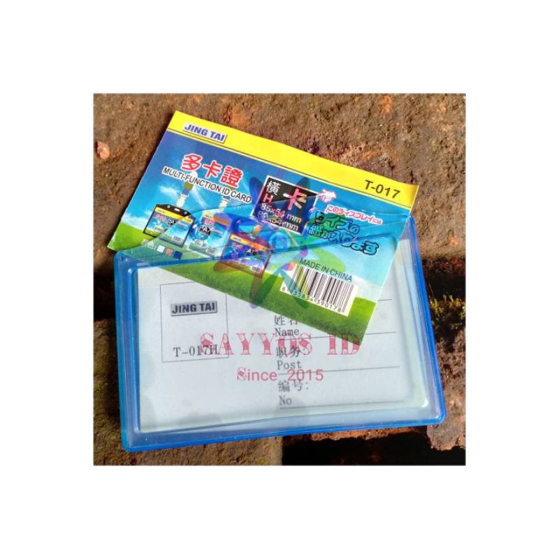 

Name Tag Card Holder ID Card / Plastik Bahan Karet 2 Kartu