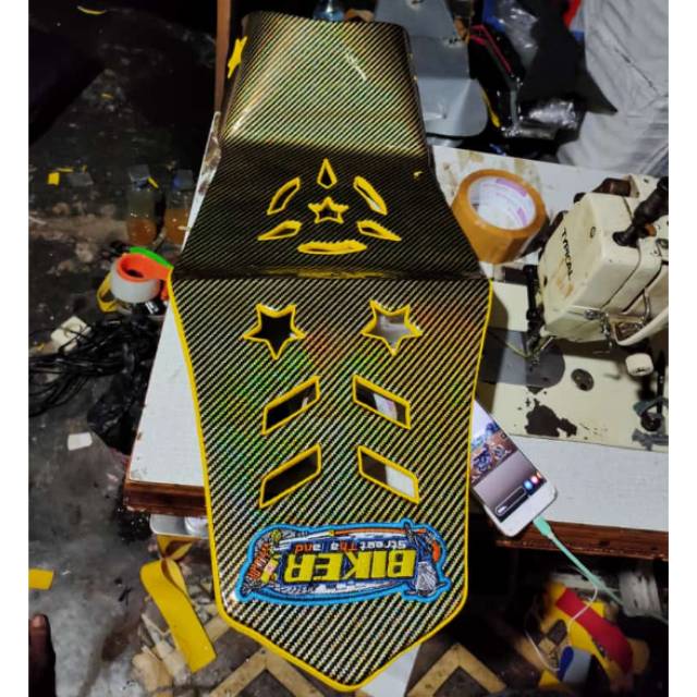 Jok vixion old up new modifikasi lubang bahan karbon - jok old up new vixion