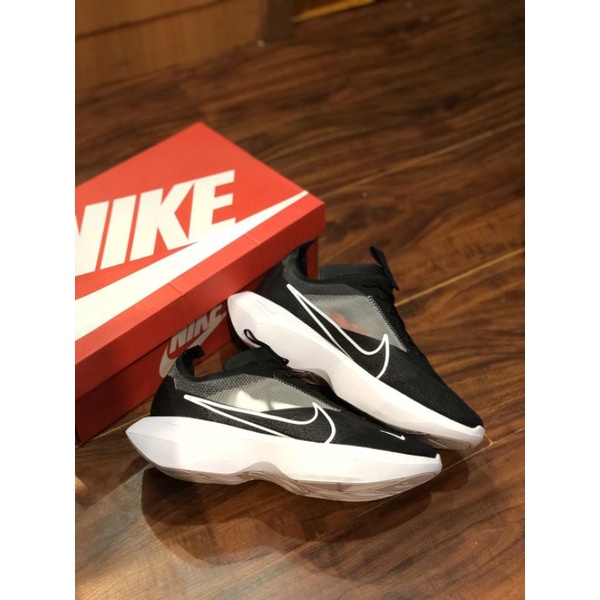 Nike Vista Lite Black and White (BNIB)