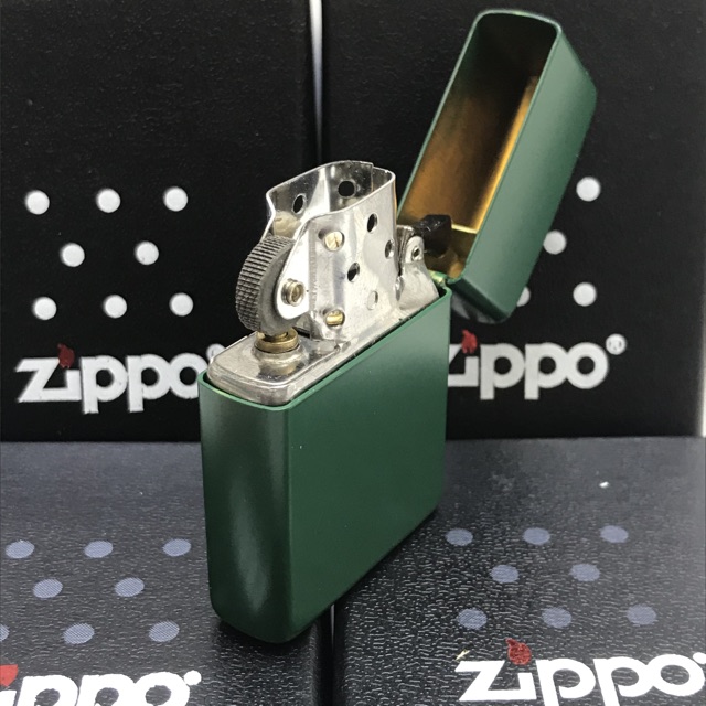 Zippo Matte warna Hijau Army Grade Ori