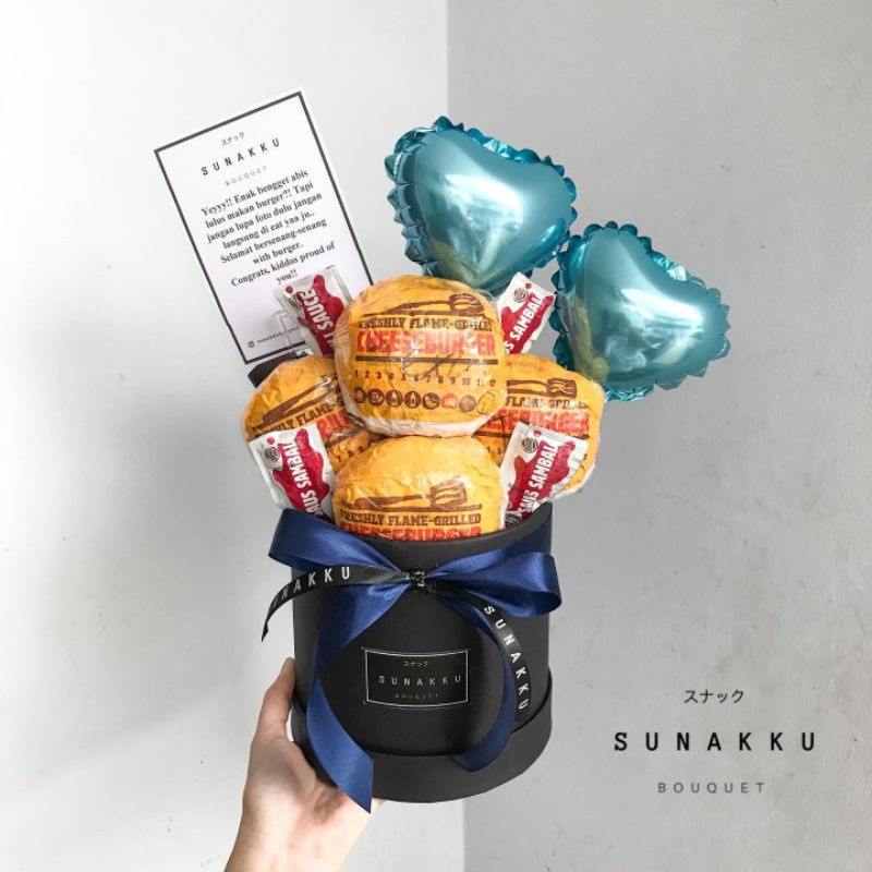 

Burger King Box | Snack Flower Bouquet Graduation Hampers Hadiah Kado Wisuda Birthday Tahun Balloon