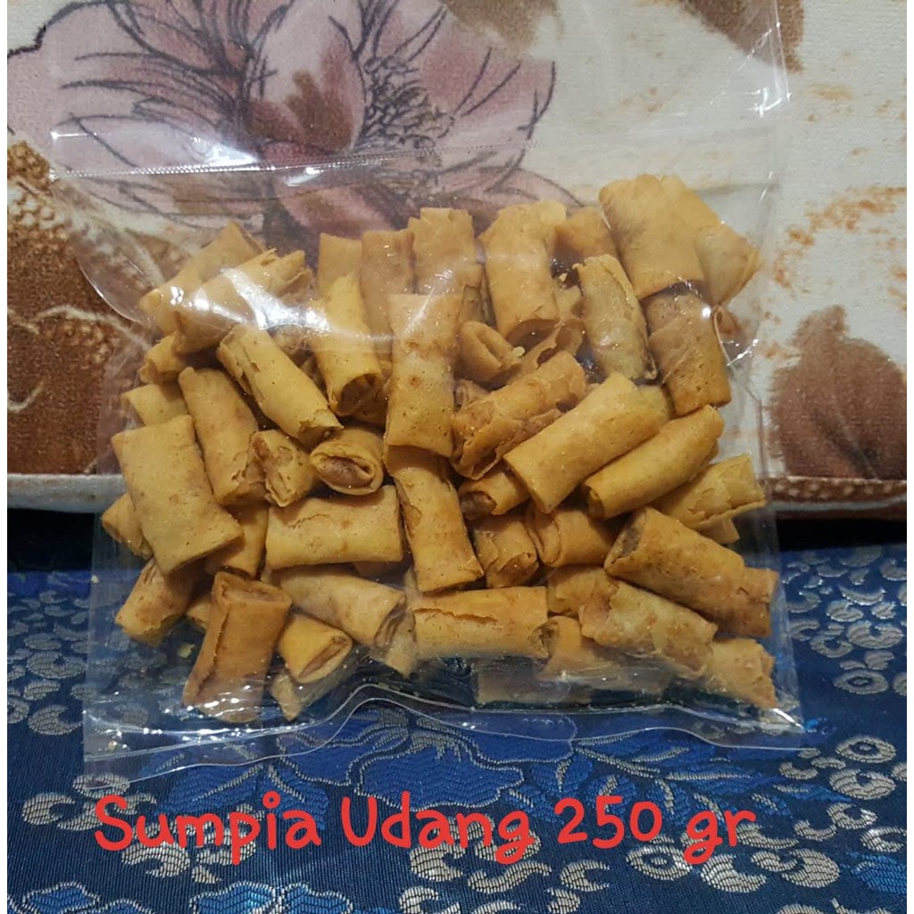 

Camilan Sumpia dan Pastel Udang