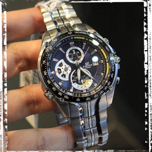 Jam Tangan Pria Casio EDIFICE Chronograph Stainless ef-563d