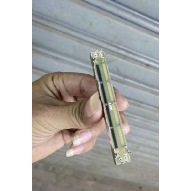 Potensio Geser 6 cm Kaki 2-1B103/10k