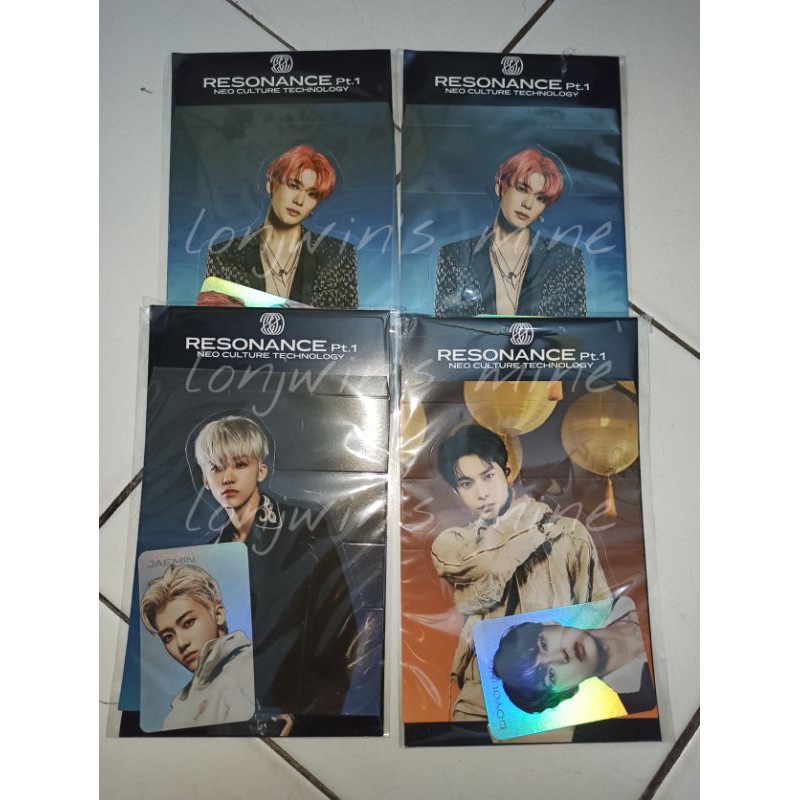 holo standee nct resonance (ready stock)