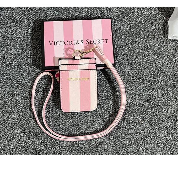 

Bagus Dipakai.. CARDHOLDER ID TEMPAT KARTU DOMPET KARTU TALI PICTORIA SECRET VS LANYARD WANITA IMPORT PREMIUM #438232