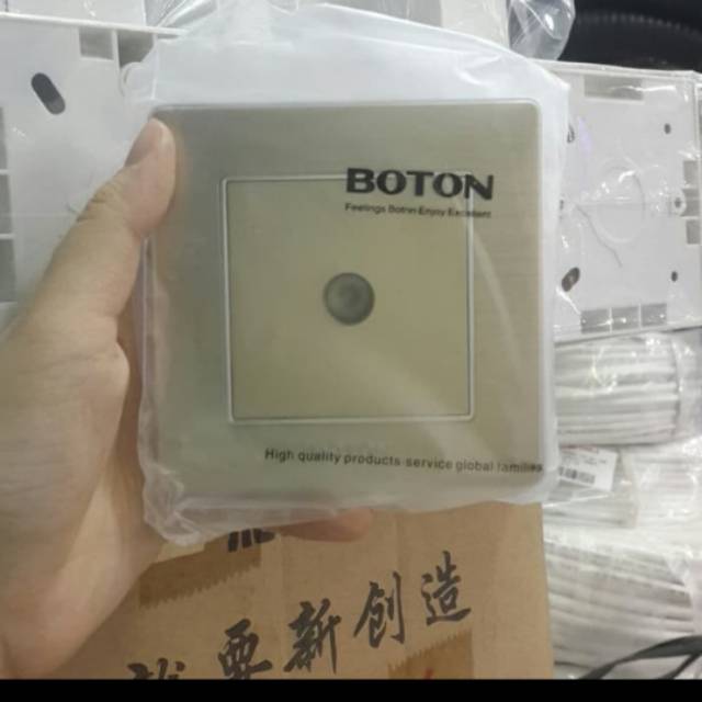 Stop kontak TV Outlet socket TV Boton K2 Gold