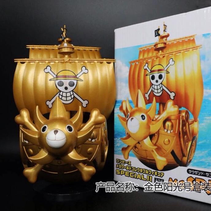 Action figure One Piece Thousand Sunny WCF Mega Gold selalu ready