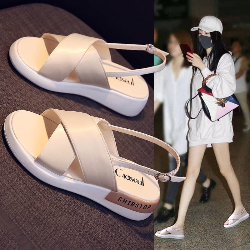 Sandal Wanita Cantik Tali  Gesper Belakang DE26