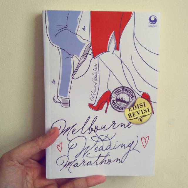 Novel second Almira Bastari - Melbourne wedding marathon