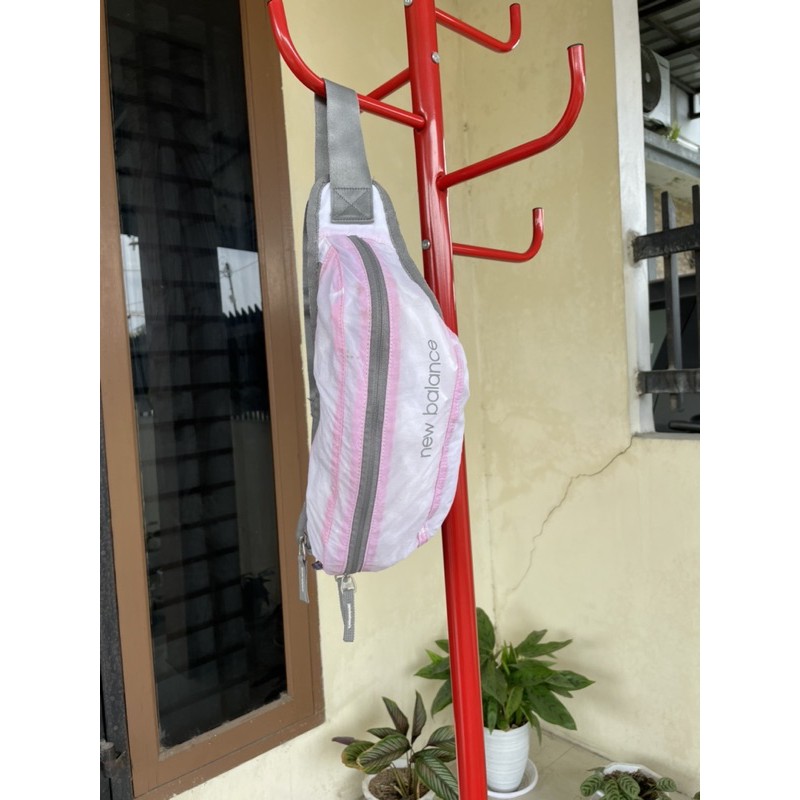 preloved WB/ tas pinggang New Balance