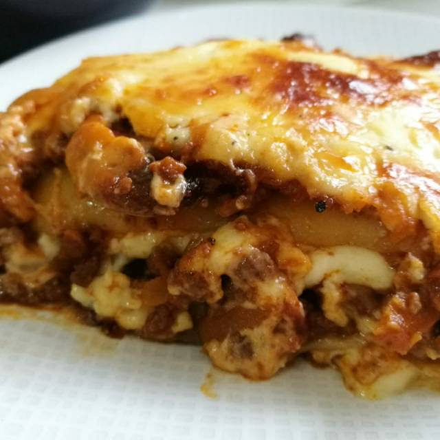 

Lasagna beef cheese