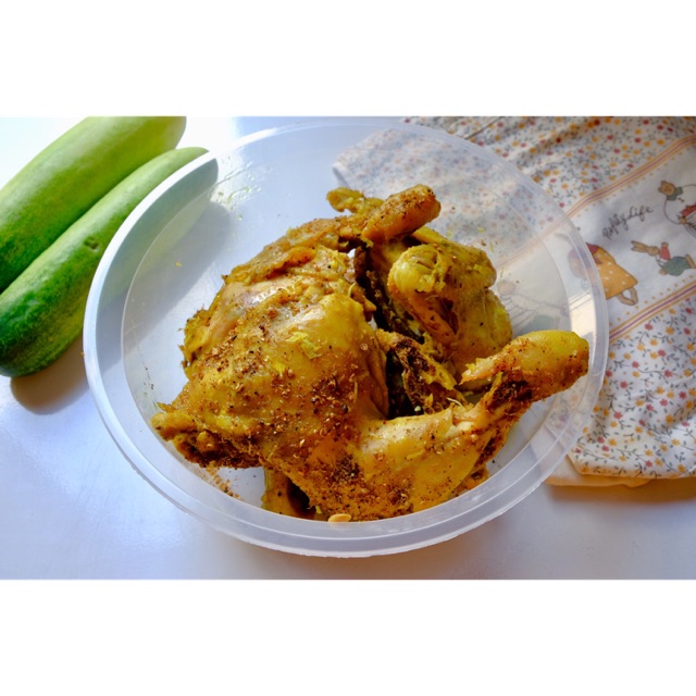 

Ayam Rempah Kuning Spesial 1 ekor