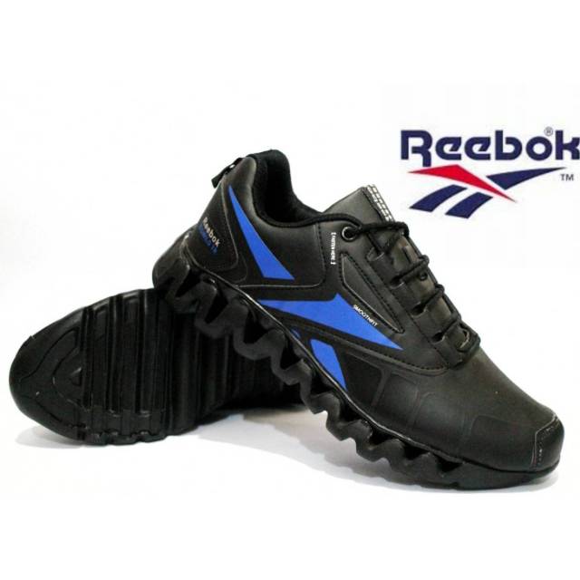 Sepatu Reebok Zigwild TR