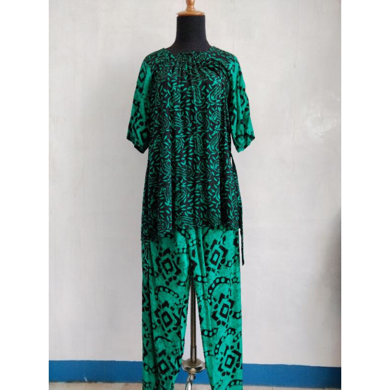 Setelan Celana Panjang Standar / Setelan Batik / Baju Tidur / Baju Tidur Batik