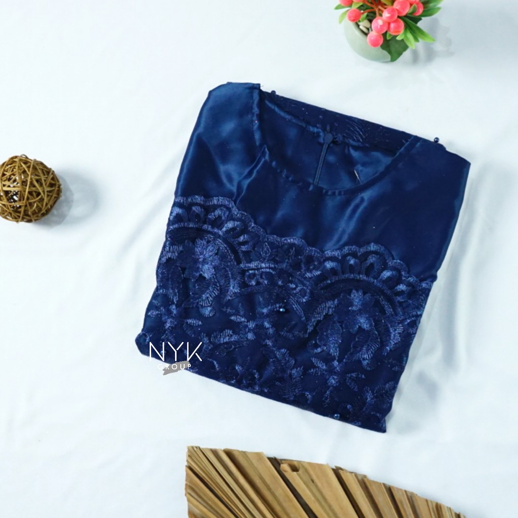 ADA JUMBO LENGKAP 8 WARNA || Dress Maxi Tille Mutiara Bordir 3D Sahita Aura Gown-Navy Standard