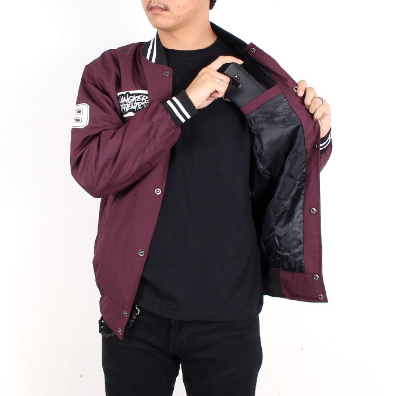 JACKET VARSITY PARASUT TASLAN WANGKER'S