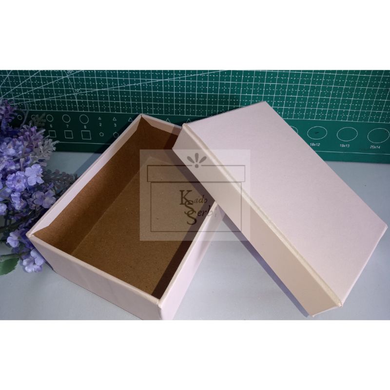 

Hardbox Uk 22 x 12 x 4 cm | kotak kado | hampers | giftbox l Rigid box l kotak keras l kotak tebal