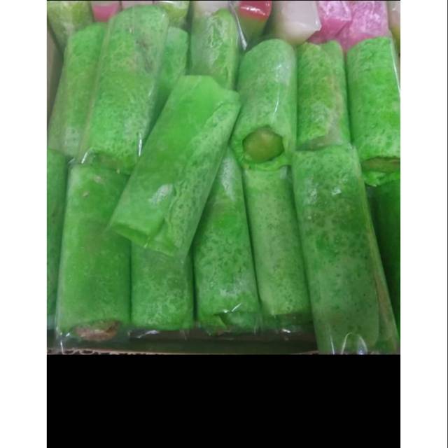 

Kue dadar gulung