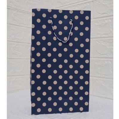 

Tas Paperbag polka uk 20.10.25 | Paperbag Parcel Hari Raya | Tas Custom Hari Raya | Tas Custrom Lebaran | Paperbag Souvenir | Paperbag Murah | Paperbag Full Colour