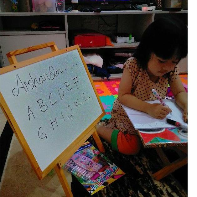 

[PRODUK HN9SU] MENARIK Papan tulis 32x42 white board+ standing free spidol+penghapus+Tali . QE7