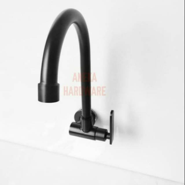 Kran sink Tembok Black Carlo fiotini