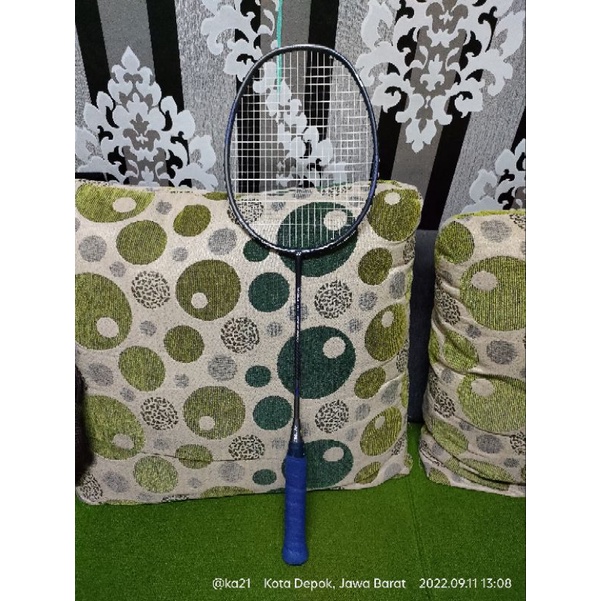 raket Yonex Voltric tour 8800