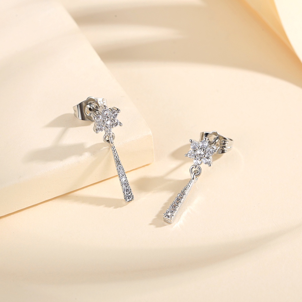 Y560 [COD✔]Korea Fashion Berlian Imitasi Bunga Drop Earrings Rumbai Panjang Anting Tahan Pudar