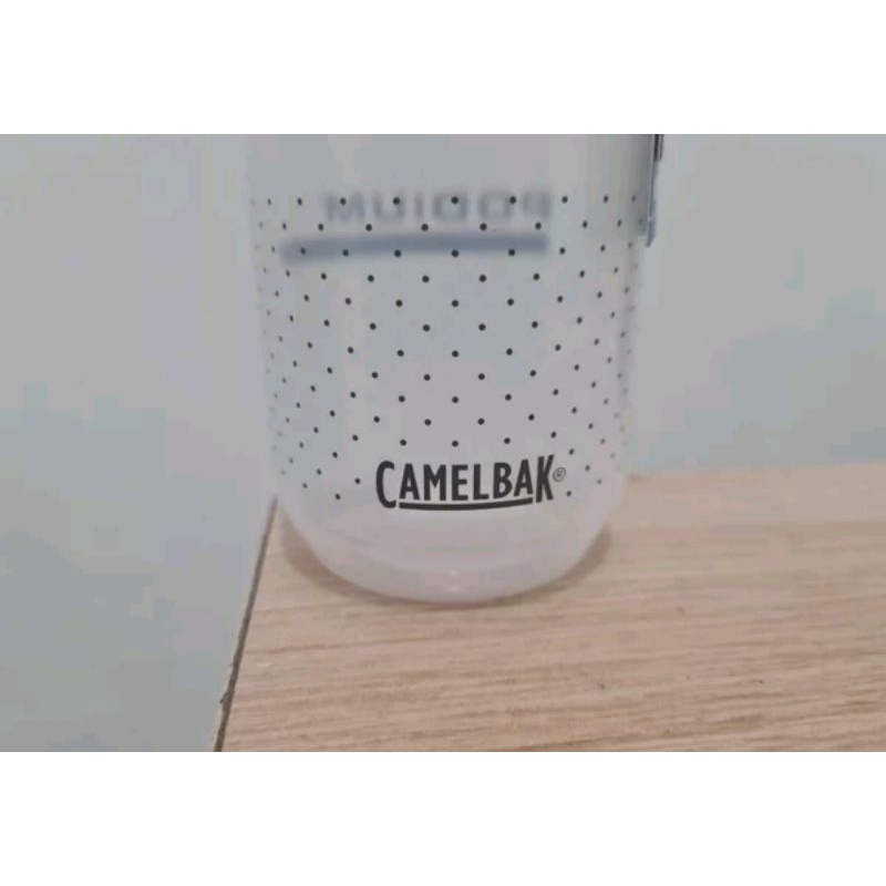 Bottle Camelbak Podium Mdl 620ML warna Clear Carbon Putih Botol Minum Sepeda Cage Air 620 ml 730913001