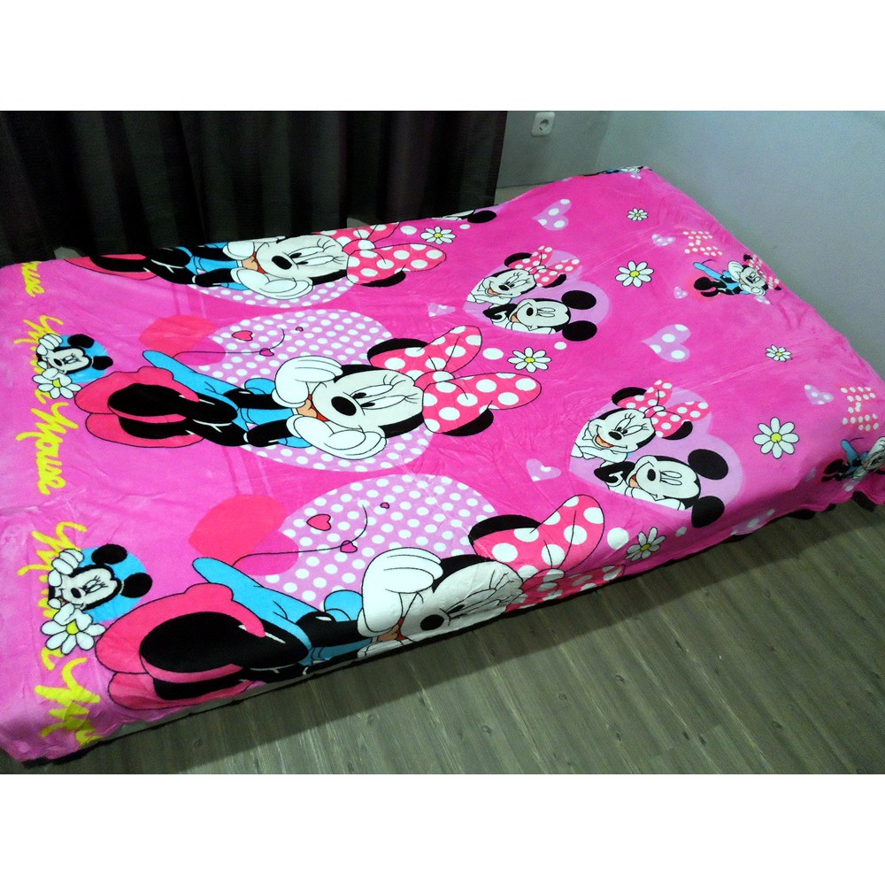 Set Sprei Sarung Bantal Dan Selimut Dengan Bahan Halus Gambar Motif