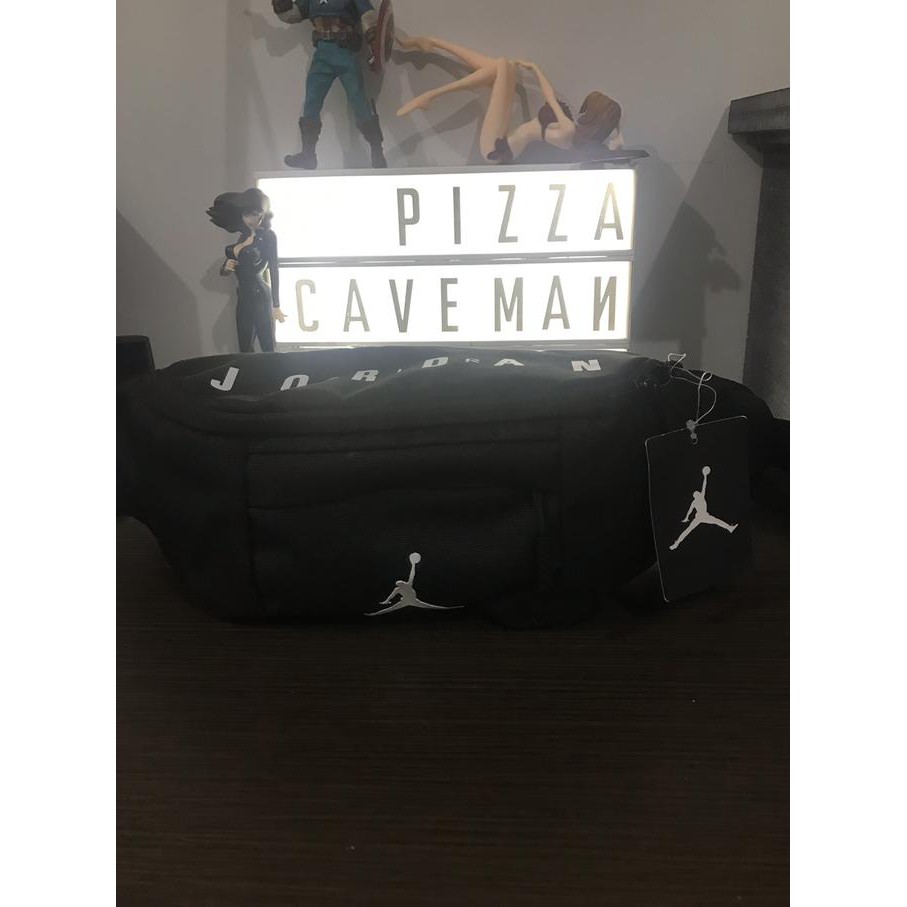 GROSIR WAISTBAGPRIA PRIA~ SELING BAG AIR JORDAN BLACK AND WHITE KORTING