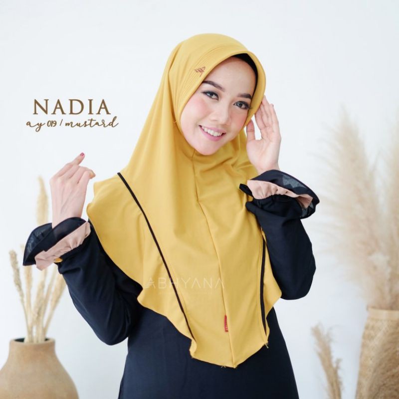 Nadia by Abhyana