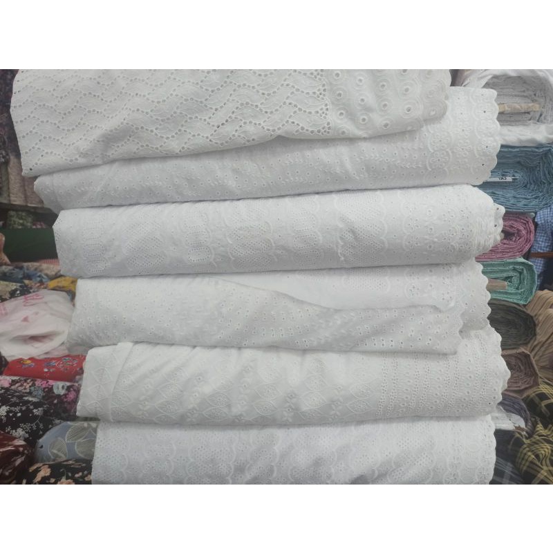 Kain Katun Bordir Putih Lubang harga per setengah Meter