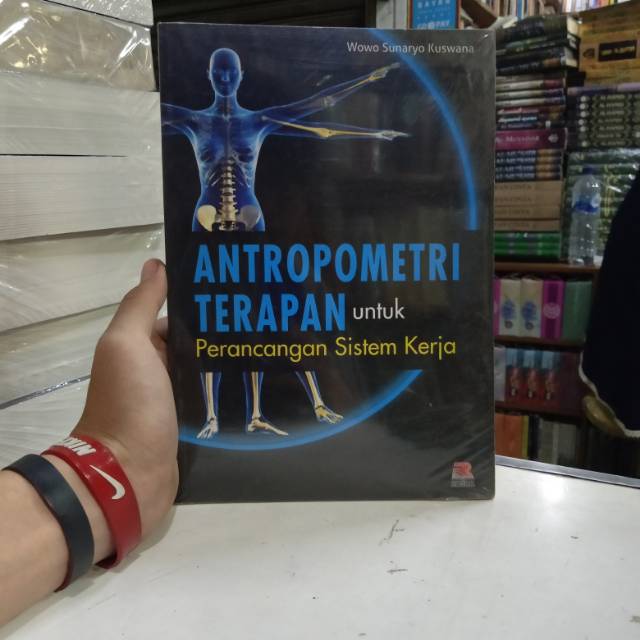 

Buku antropometri terapan untuk perancangan sistem kerja