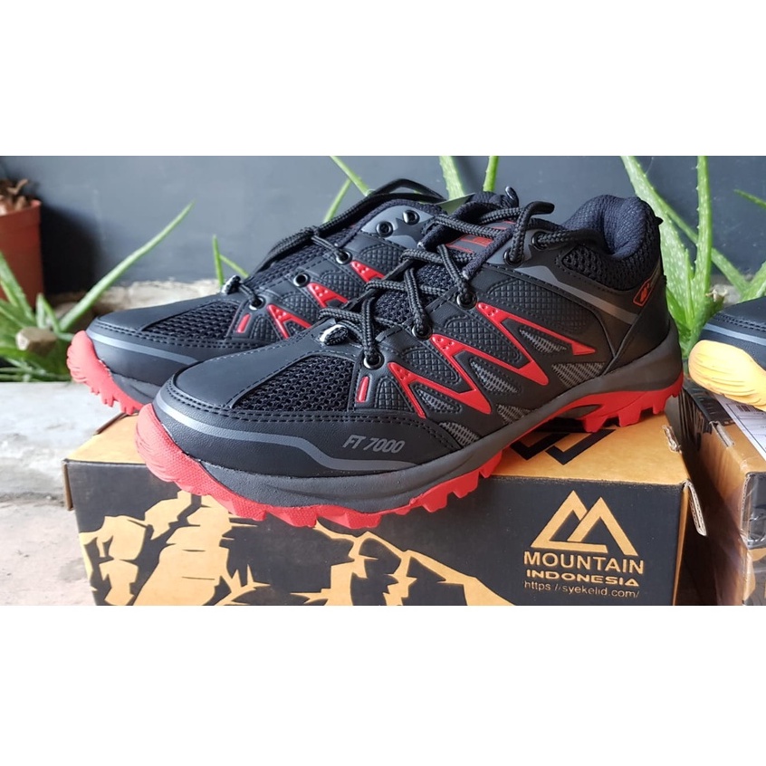 Sepatu Gunung / sepatu gunung pria / sepatu hiking / sepatu gunung wanita / sepatu hiking pria / sepatu hiking wanita