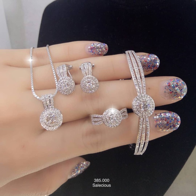 Unduh 78 Gambar Emas Putih Satu Set Keren Gratis HD