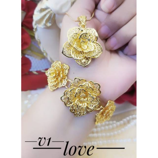 TERLARIS Set Perhiasan Lapis Emas Cincin Kalung Liontin Bunga Mawar Rose Flower Xuping Gold Permata