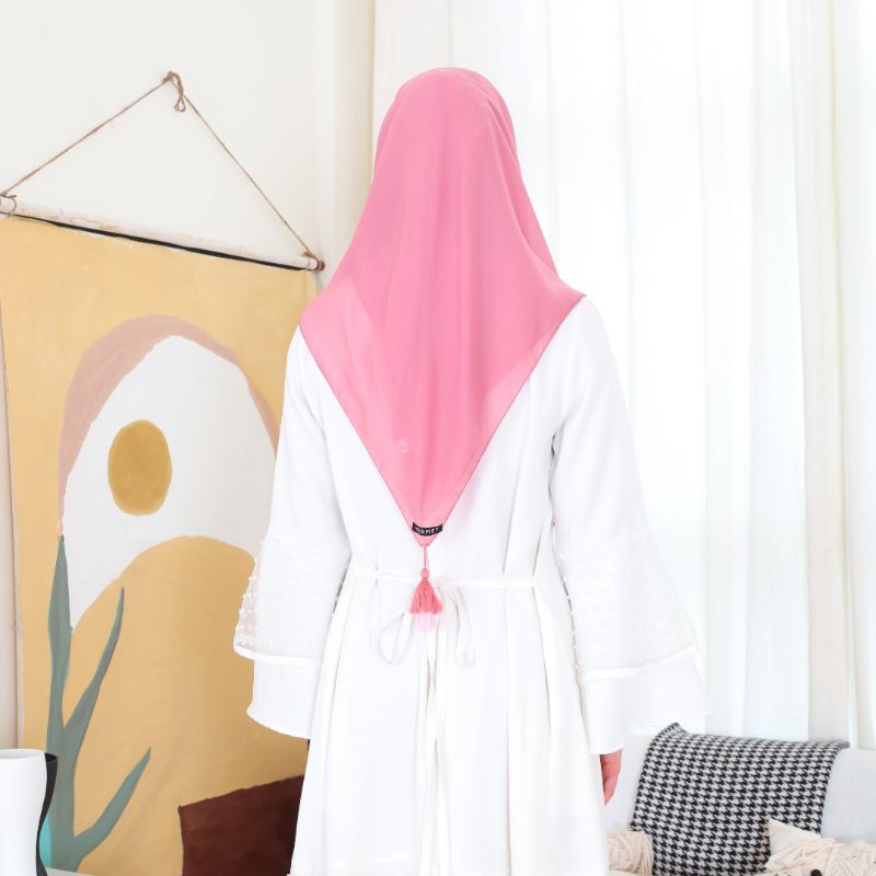 Jilbab Hijab Segiempat Bella Instan Bahan Pollycotton Dua Layer Jambul