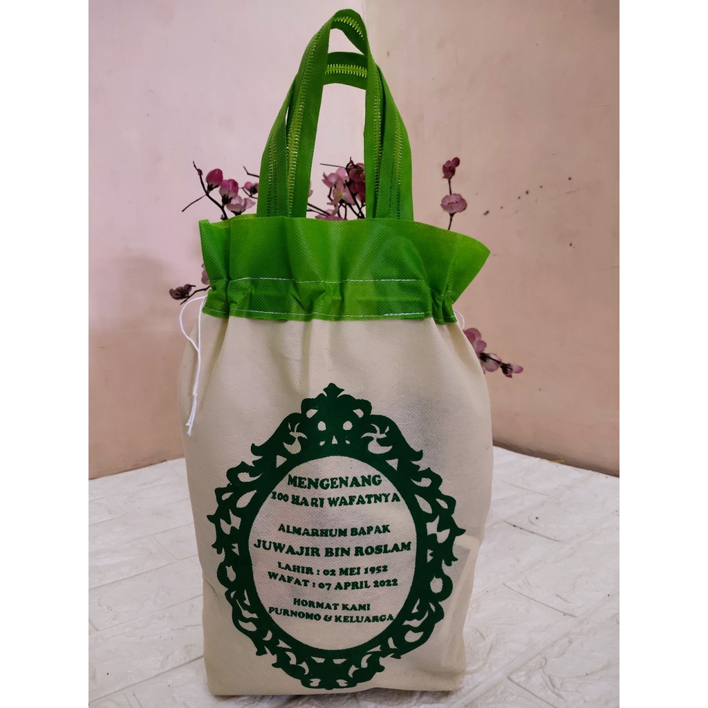 

Tas Snack / Tas Tasyakuran Slametan / Tas Berkat Model Tarik pakai Benang