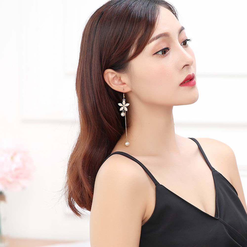 Needway Kait Anting Logam Aksesoris Sederhana Rumbai Simulasi Mutiara Lima Daun Drop Earrings